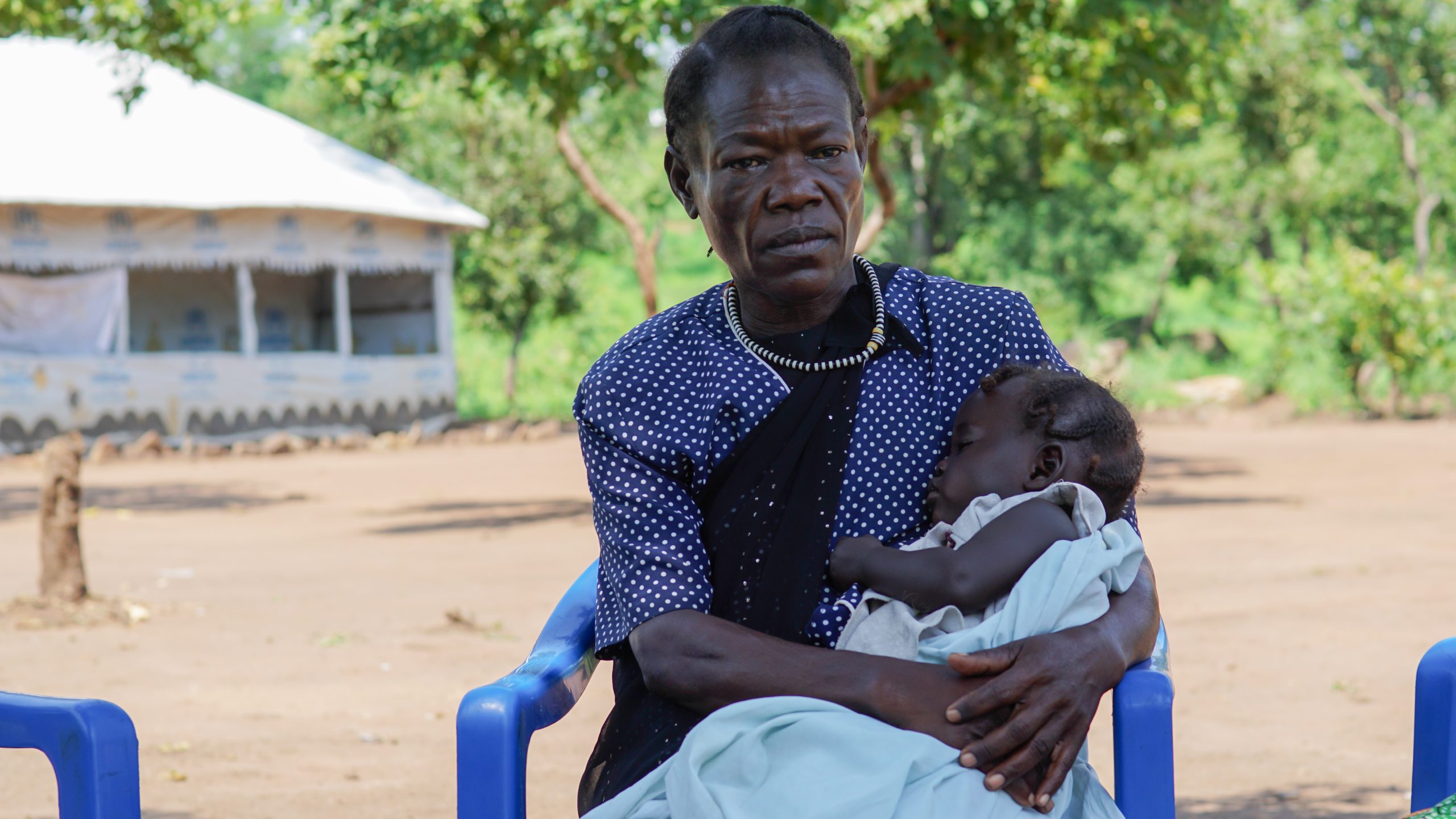 Mariam along with her pregnant daughter and her three children managed to escape the conflict in South Sudan in august 2016. They found refuge at the Bidibidi Refugee Camp in Uganda. Mariam’s daughter pass away shortly after having given birth to her fourth child.